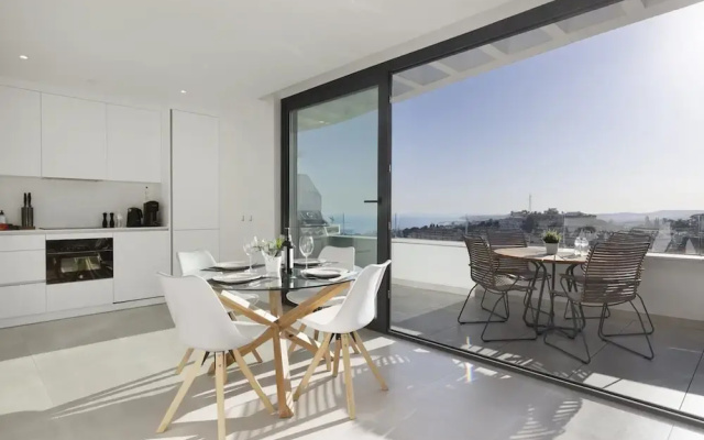 Sunset Top Floor Apartment Higueron