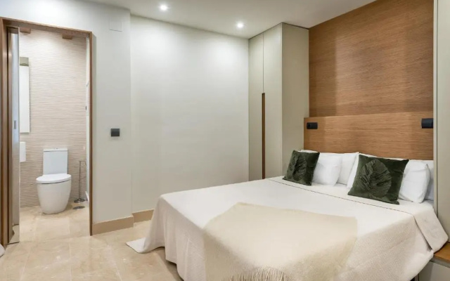 Stunning Modern Apt Frontline beach - RDR206