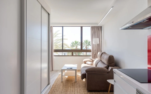 Apartamentos Aguila Beach