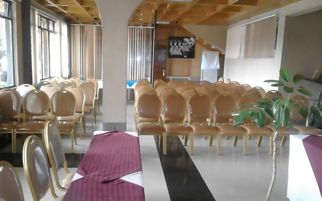 Hotel Bison Nakuru