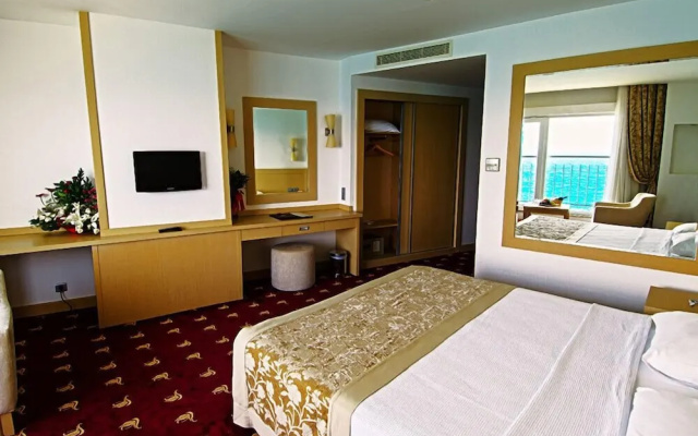 Lamos Hotel
