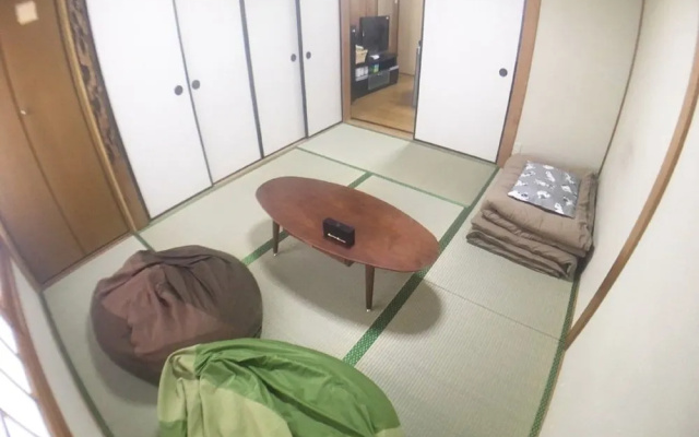 Hanazono Kita Terrace House