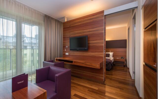 Отель Pakat Suites Вена комната для гостей