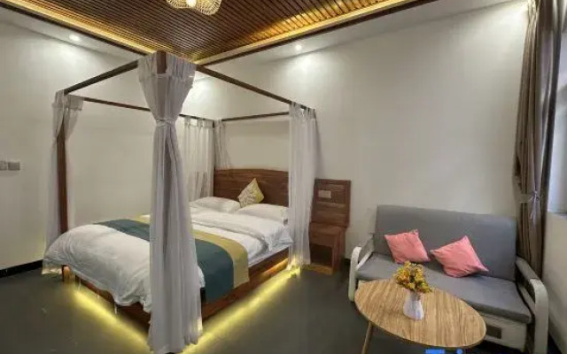 Jianshui Yinqi Homestay