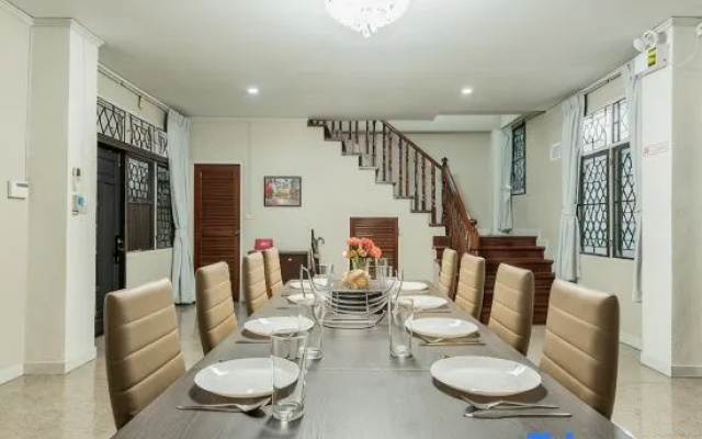 Urban Grace Bangkok Homestay