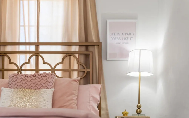 The Pink & Old Clarksville House