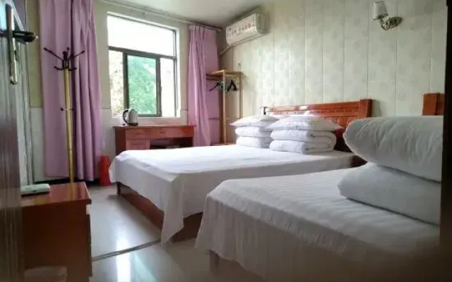 Tongling New Century Hotel