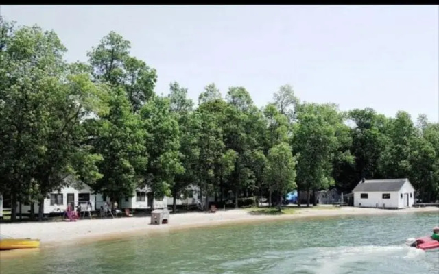 Hills Point Resort