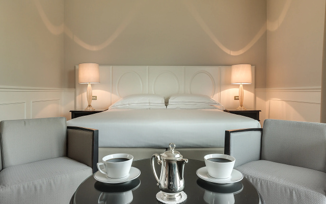 Plaza Hotel Lucchesi
