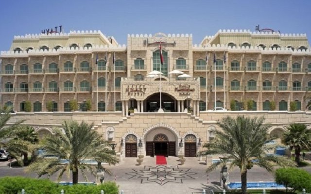 Отель Grand Hyatt Muscat Оман, Маскат - 1 отзыв об отеле, цены и фото номеров - забронировать отель Grand Hyatt Muscat онлайн вид на фасад