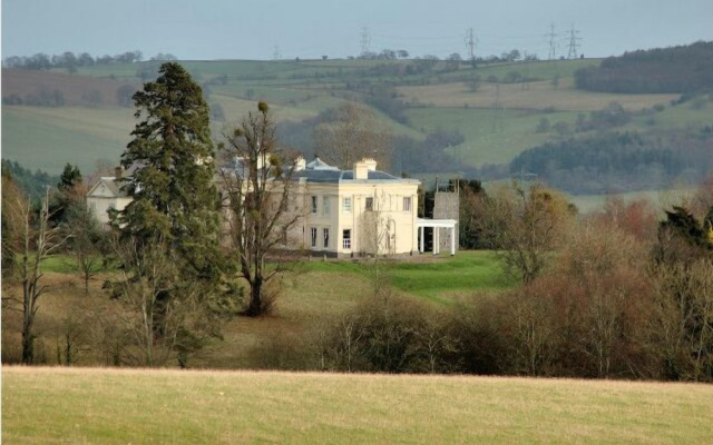Hilston Park