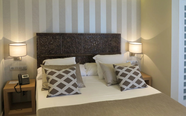 Serennia Exclusive Rooms