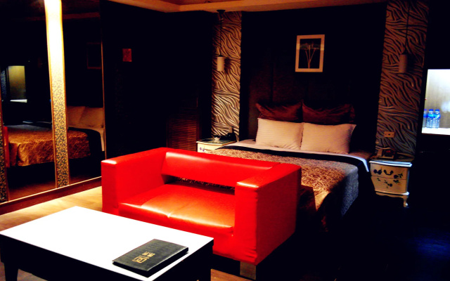 Discovery Motel - Tucheng