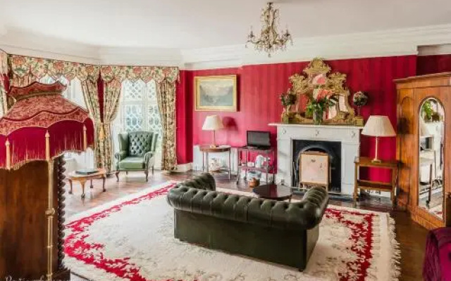 Ashley Park House