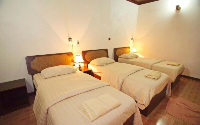 Отель Kuri Beach View Inn