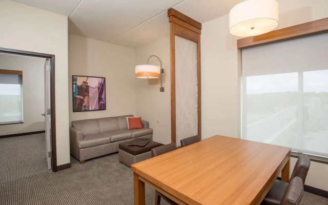 Hyatt Place Cincinnati / Sharonville Convention Center