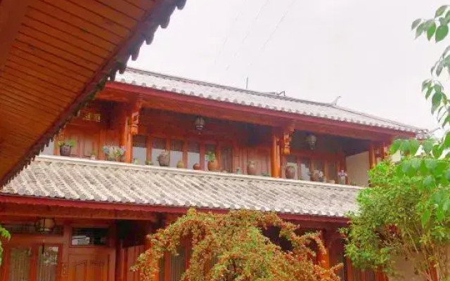 ManyeoByeonyeon Leisure Vacation Homestay (Shaxi Ancient Town)