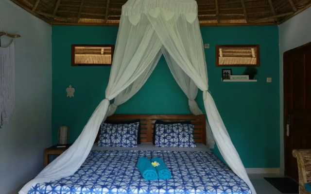 Monkey Surfcamp Bali Guesthouse