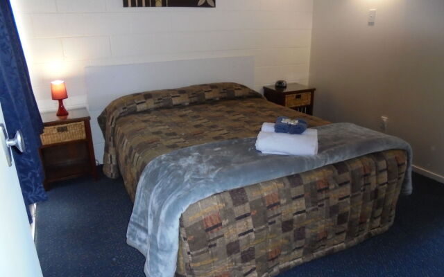 Отель Greymouth KIWI Holiday Parks & Motels комната для гостей