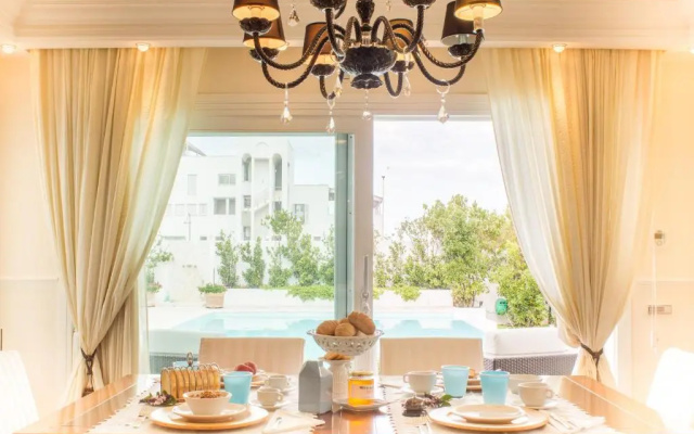 White House Luxury Hospitality