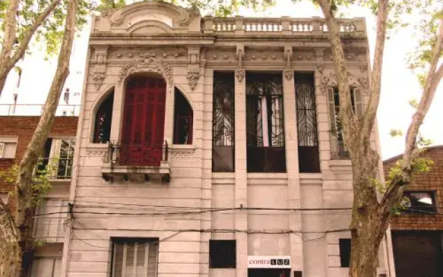 Contraluz Art Hostel