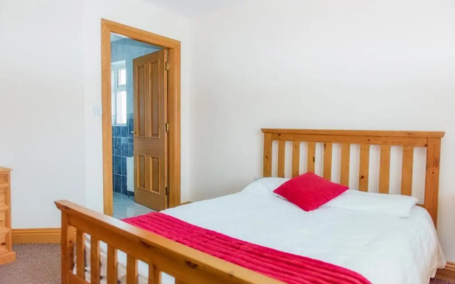 Duncarbury Heights - 4 Bedroom Detached House