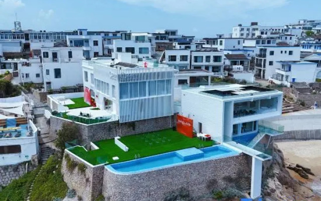 Jiugongge Island Residence Space