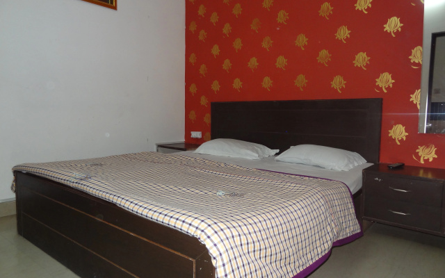 Hotel Aashiyana
