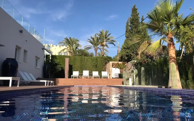 Villa Carlota