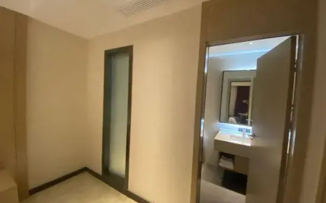 Mianzhu Huasheng Express Hotel (Lufu Shijia)