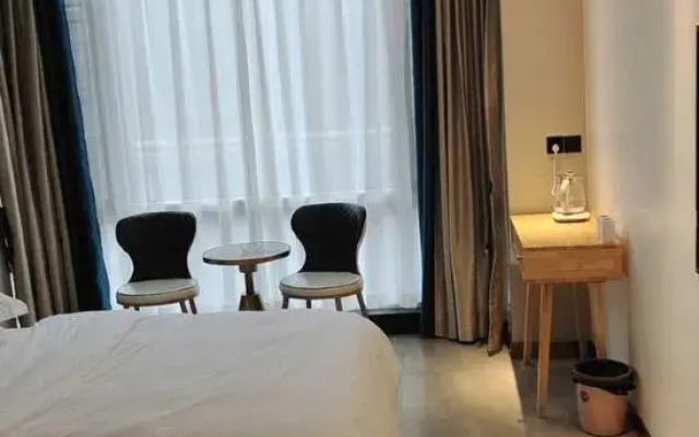 Jishouxizhou Hotel