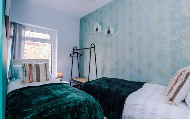 ✪ LEISURE/BUSINESS ✪ 3 Bed House /W Parking ✪ WiFi