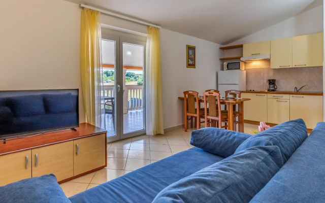 Delicate Apartment in Banjole near Beach Centinera