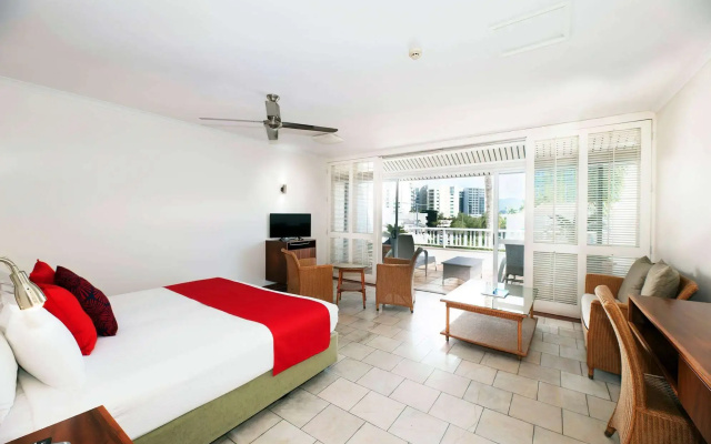 Ramada By Wyndham Cairns City Centre
