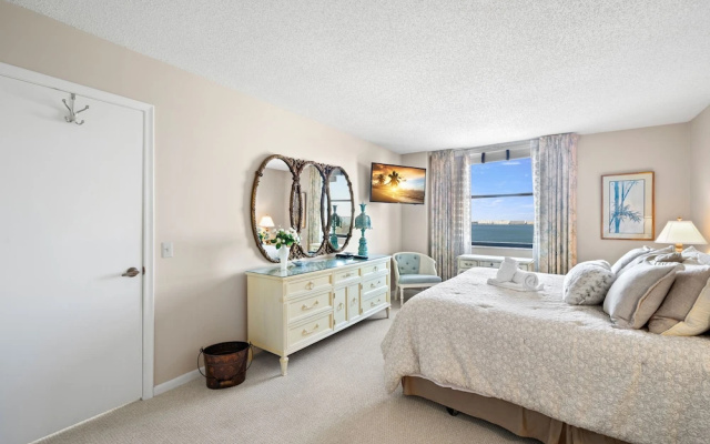 Casa Del Mar G-608 by Distinctive Beach Rentals