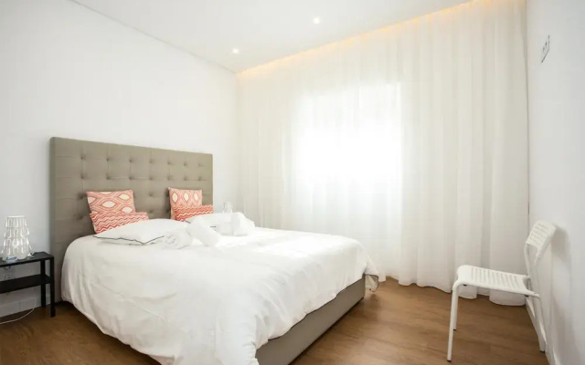Luxury Picadeiro Apartment II by Rent4all