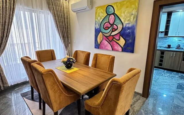 Tenny's Place Apartments Jahi