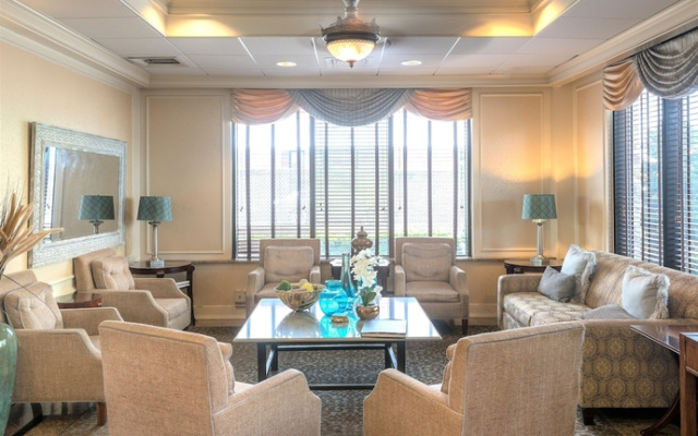 Royal Plaza Hotel