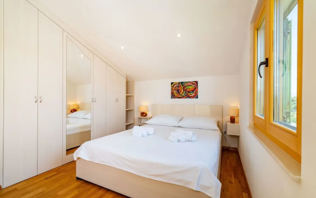 Apartments Lucija
