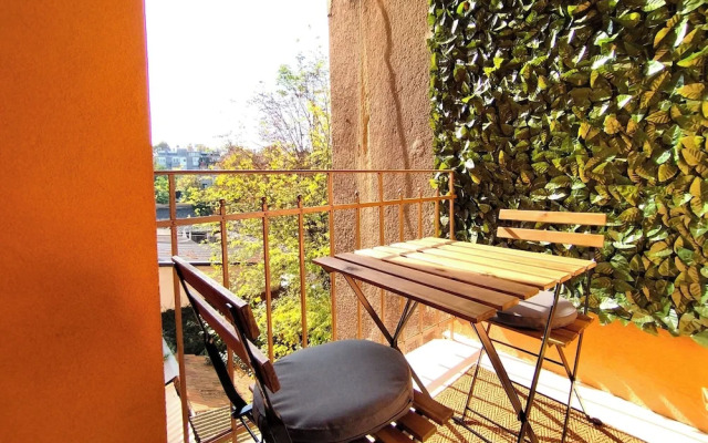 Spacious Apartment In Heart Of Zagreb