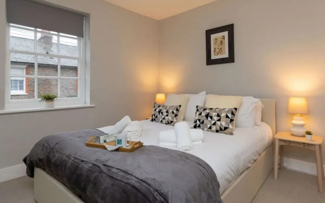 Elegant Georgian City Retreat for 5
