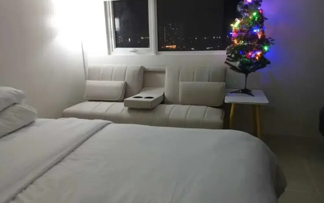 1BR Covent Garden South Tower University Belt- SM Sta Mesa, Metro Manila,Philippines