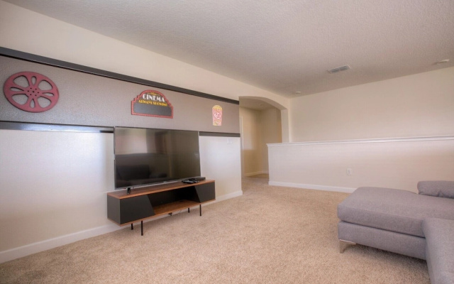1612 Moon Valley Drive