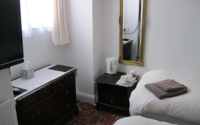 Valdene Hotel