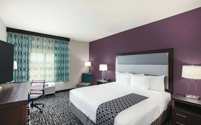 La Quinta Inn & Suites by Wyndham McAllen La Plaza Mall