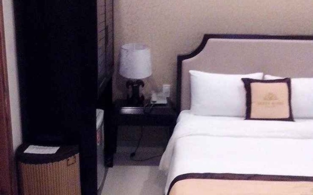 Queen Hotel