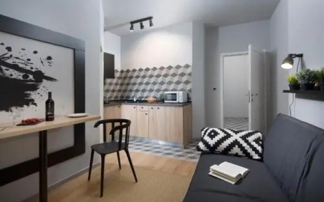 Studio Apartments River