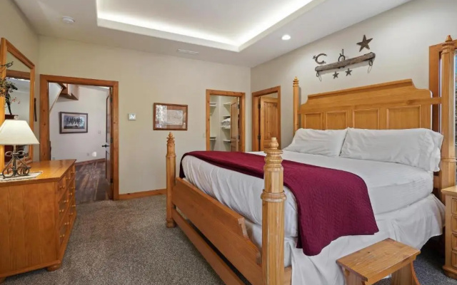 Vine Maple-Golf View-5Br/4.5Ba