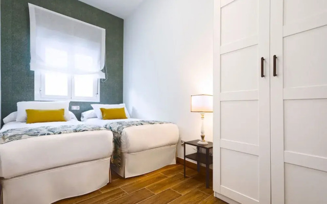 Beautiful 2BD Apartment With a Private Terrace Recaredo X