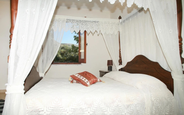 Areti Courtyard Villa